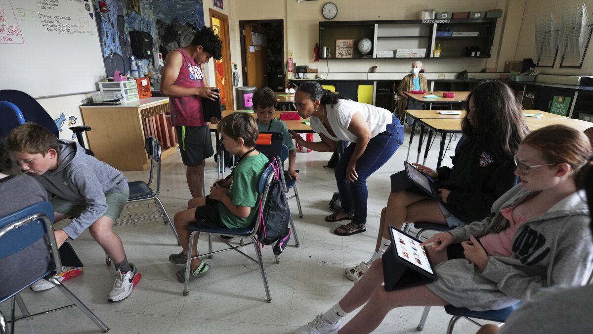 Tech Tuesday: What role should AI play in kids' education?